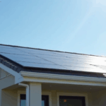 Tesla Solarglass Roof інноваційна сонячна покрівля стає доступнішою
